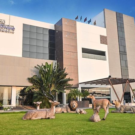 The Divine Resort Somnath Ngoại thất bức ảnh