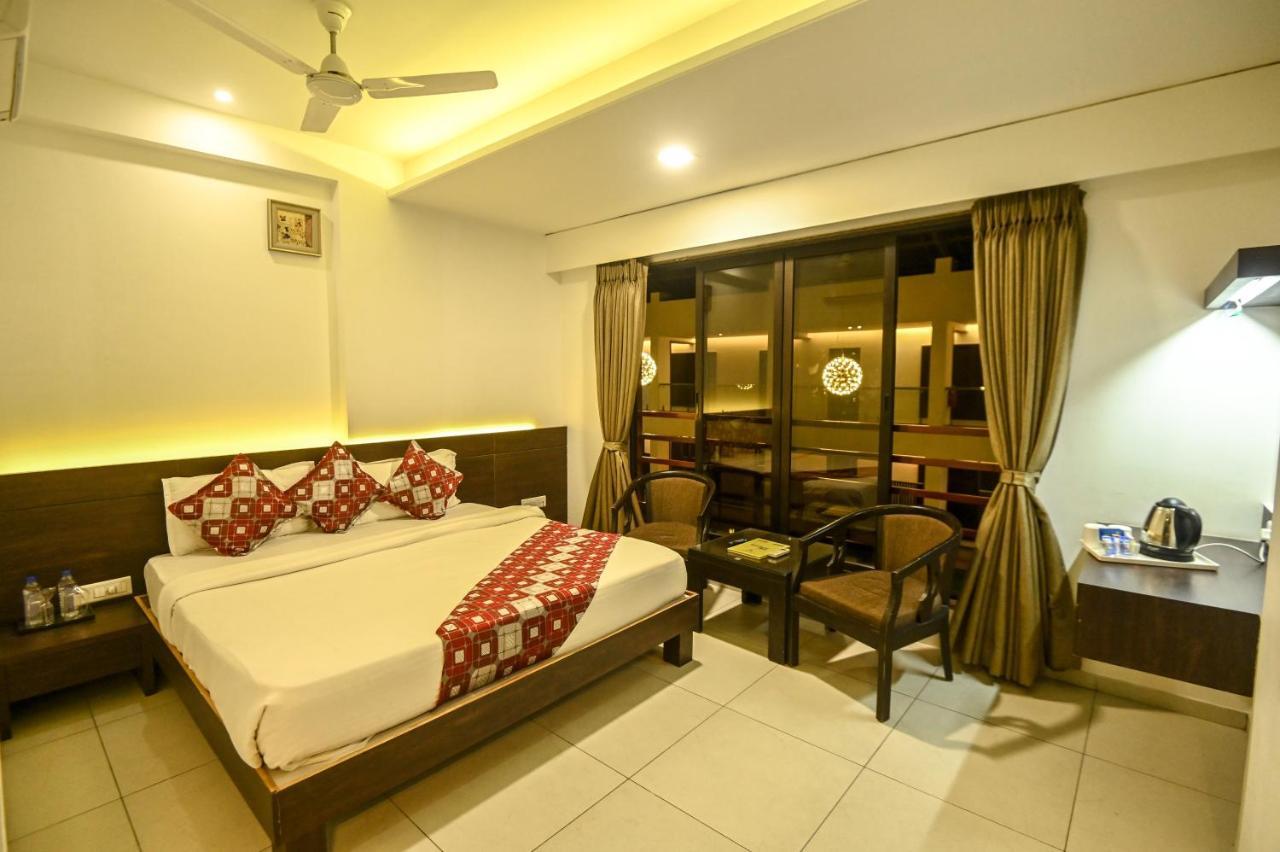 The Divine Resort Somnath Ngoại thất bức ảnh