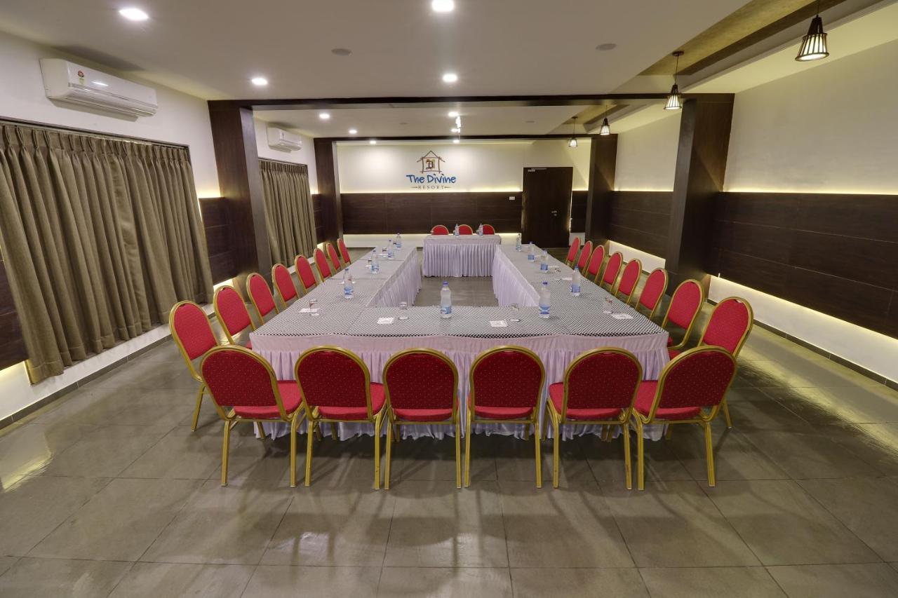 The Divine Resort Somnath Ngoại thất bức ảnh